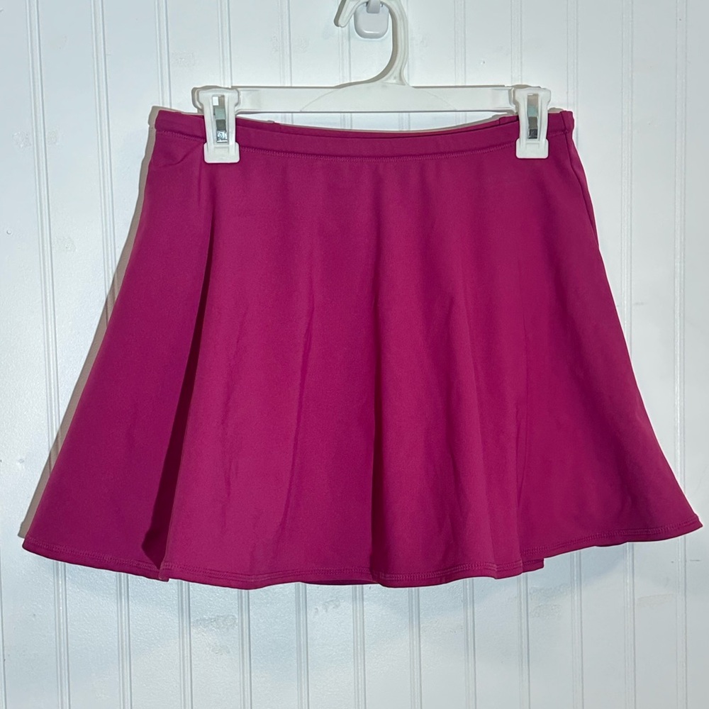 THREADS 4 THOUGHT Power Pleated Pocket Skort M Fuchsia Pink NWOT Court Sports